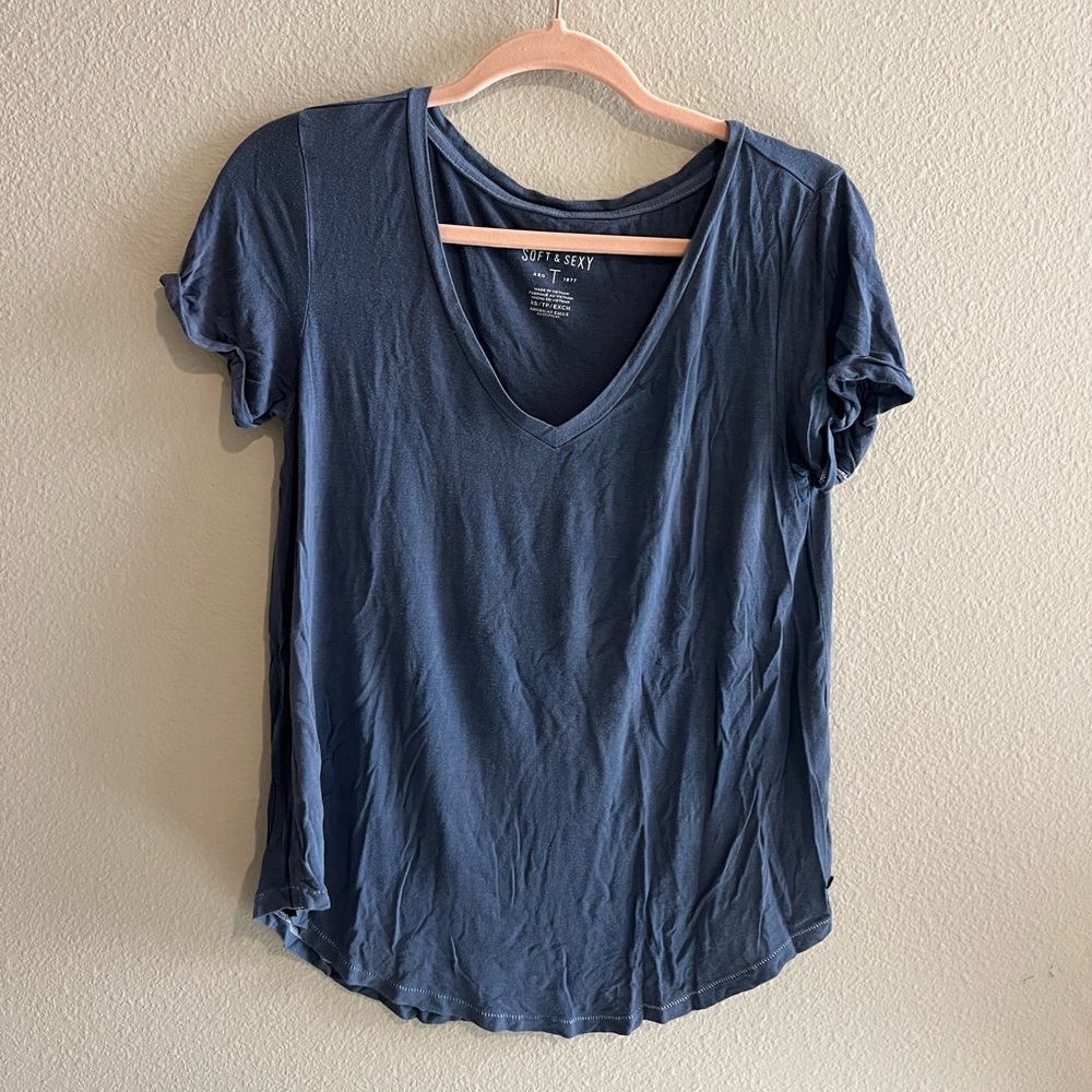 American Eagle Outfitters Soft and Sexy Navy V-Neck Tee